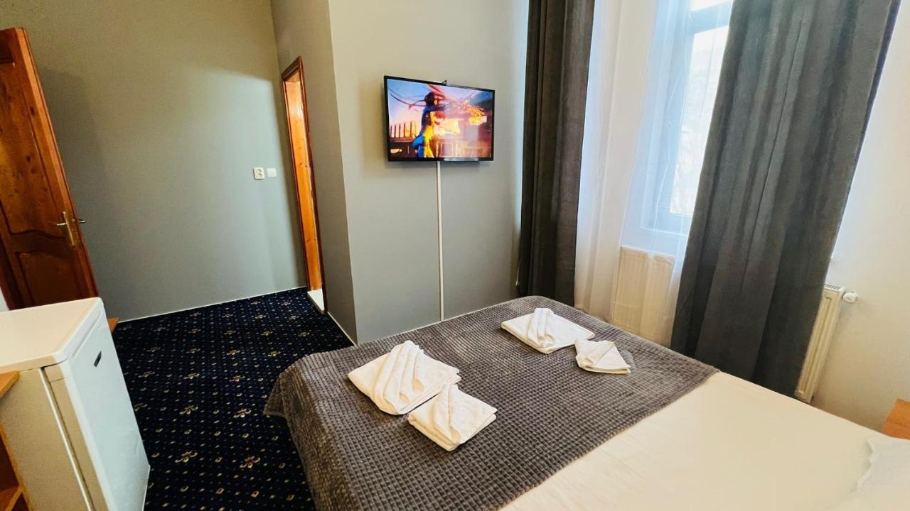 Vila Themis Hotel Calimanesti Luaran gambar