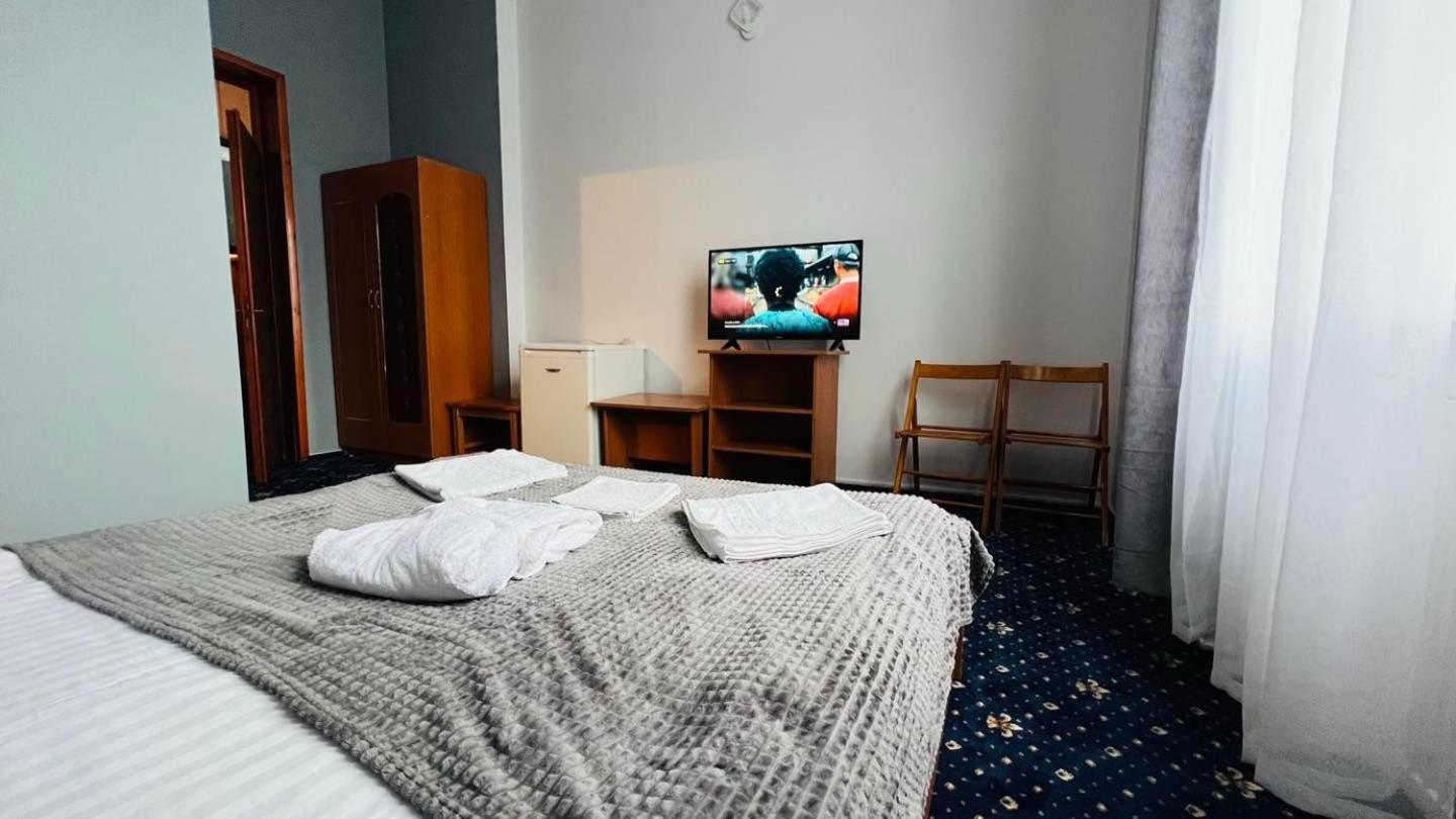 Vila Themis Hotel Calimanesti Luaran gambar